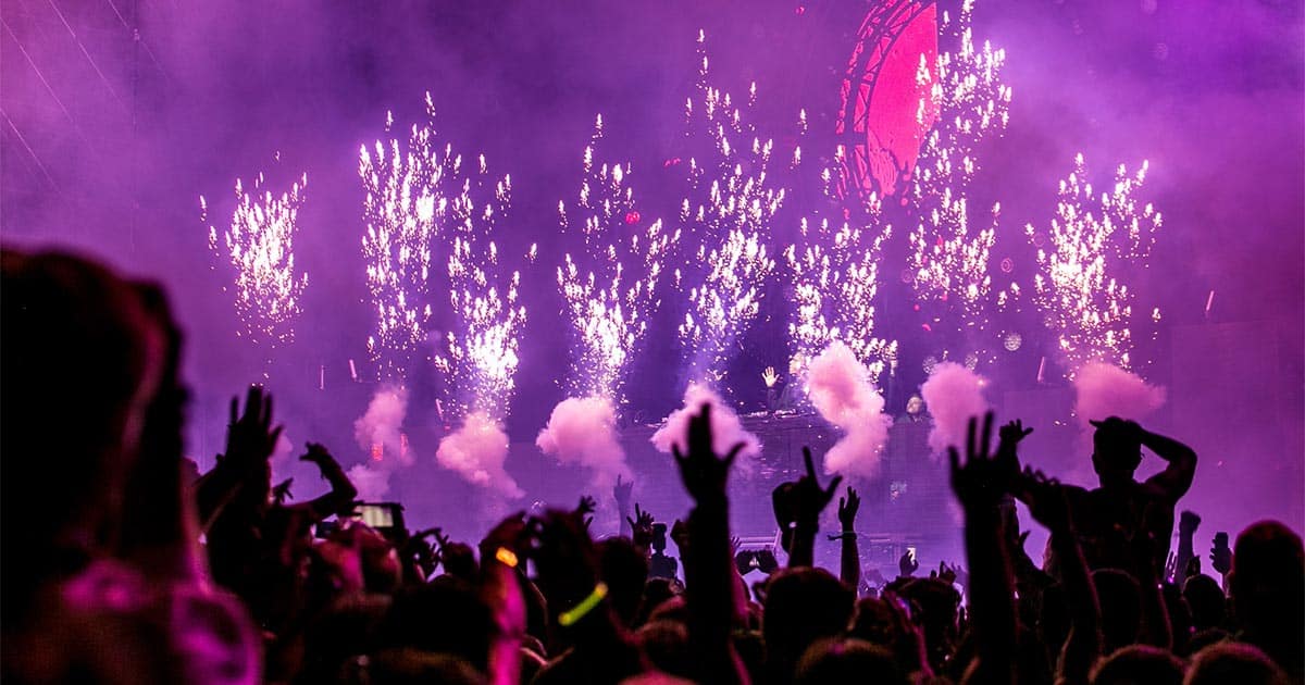 Vilka åldersgränser förekommer på festivaler i Europa